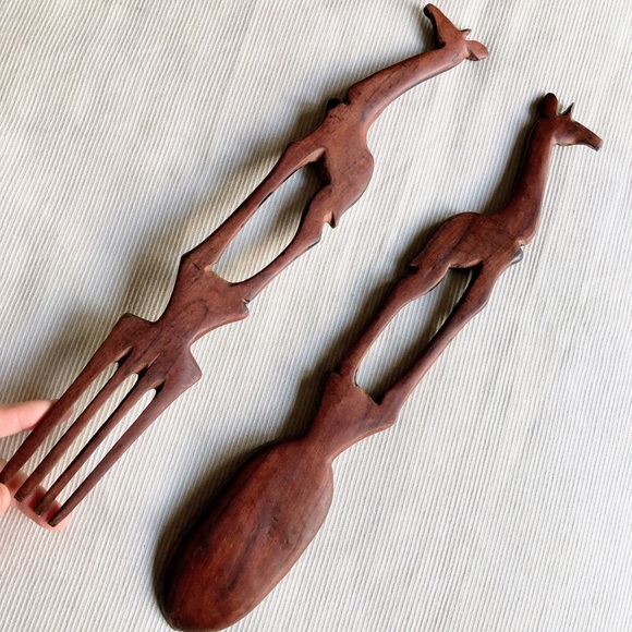 Vintage Hand Carved African Wooden Giraffe Salad Fork Spoon Serving Utensils Set - Picture 7 of 9